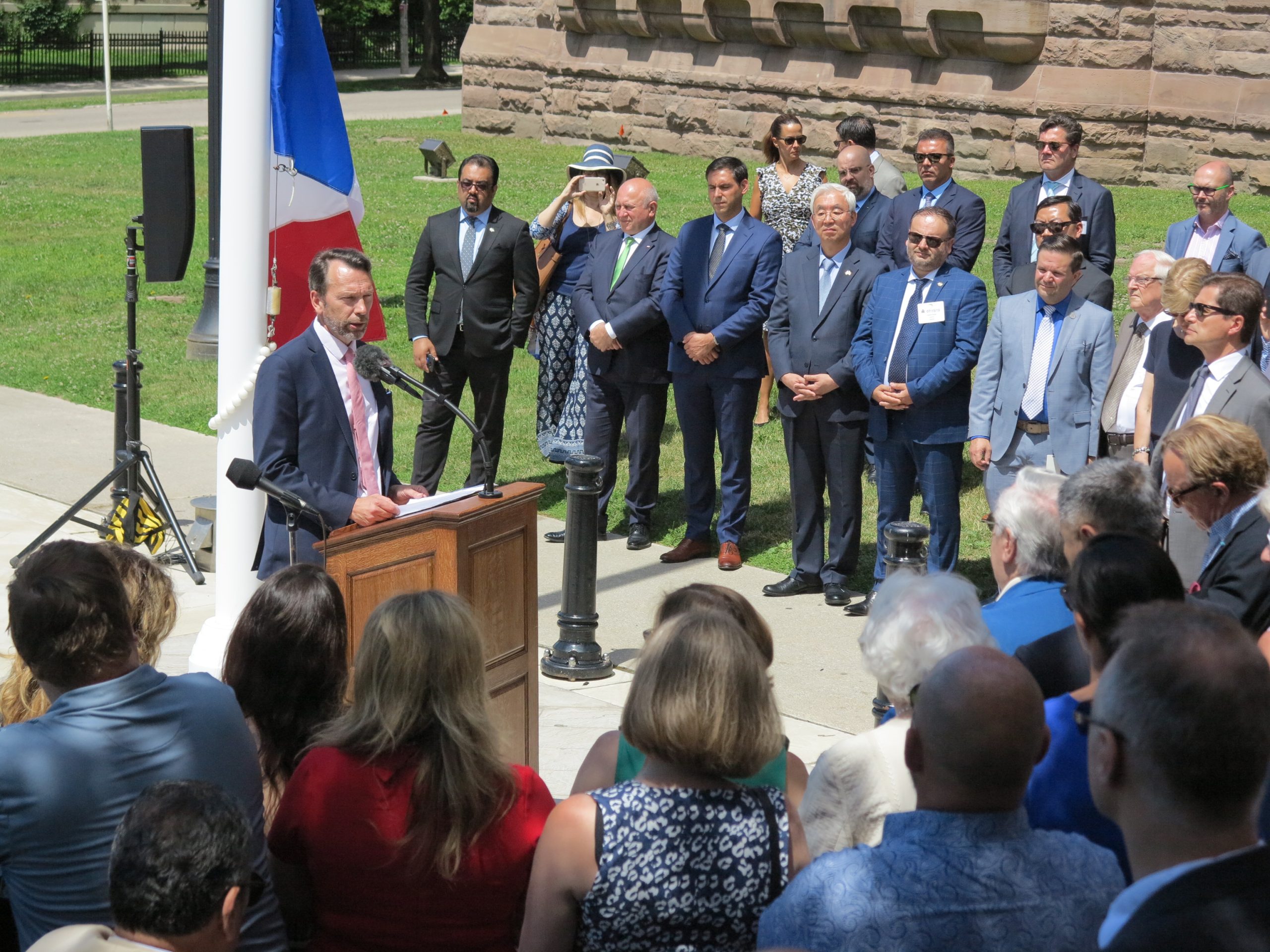 Le pique-nique du 14 juillet rassemble les Français de Toronto