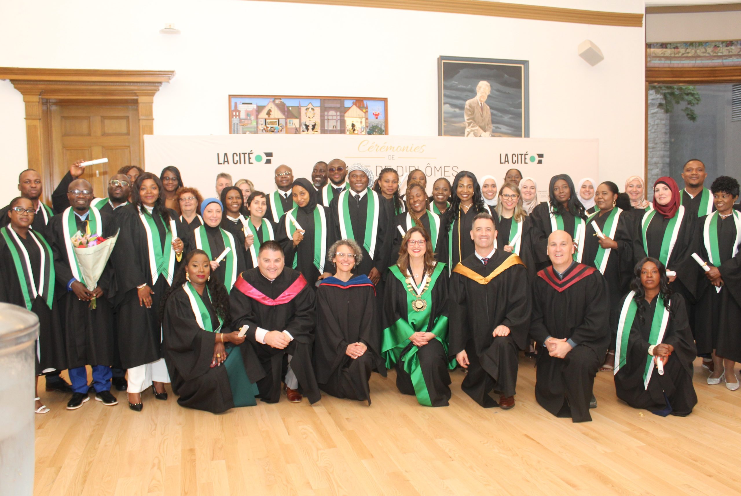 Le collège La Cité couronne le succès de 3670 diplômés en Ontario